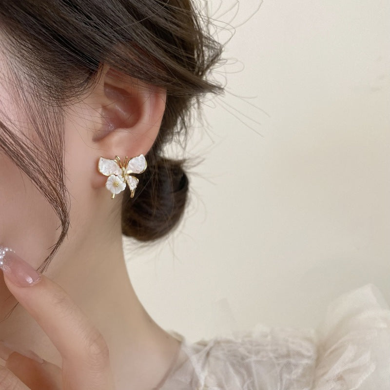 Gradient Blue Crystal Butterfly Female Niche Earrings
