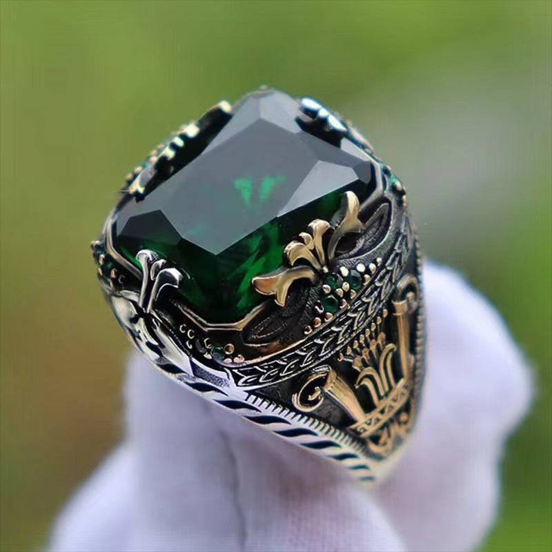 Men's Inlaid Emerald Luxury Personality Retro Domineering Attending Banquet Ring