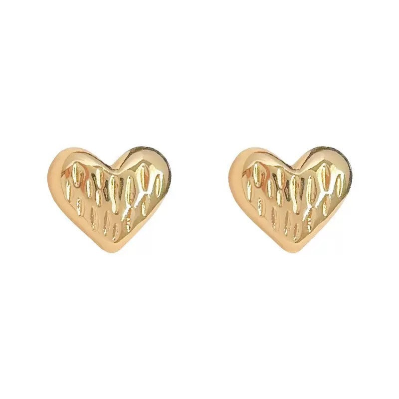 Heart-shaped Petite Simple Texture Three-dimensional Sweet Mini Ear Rings