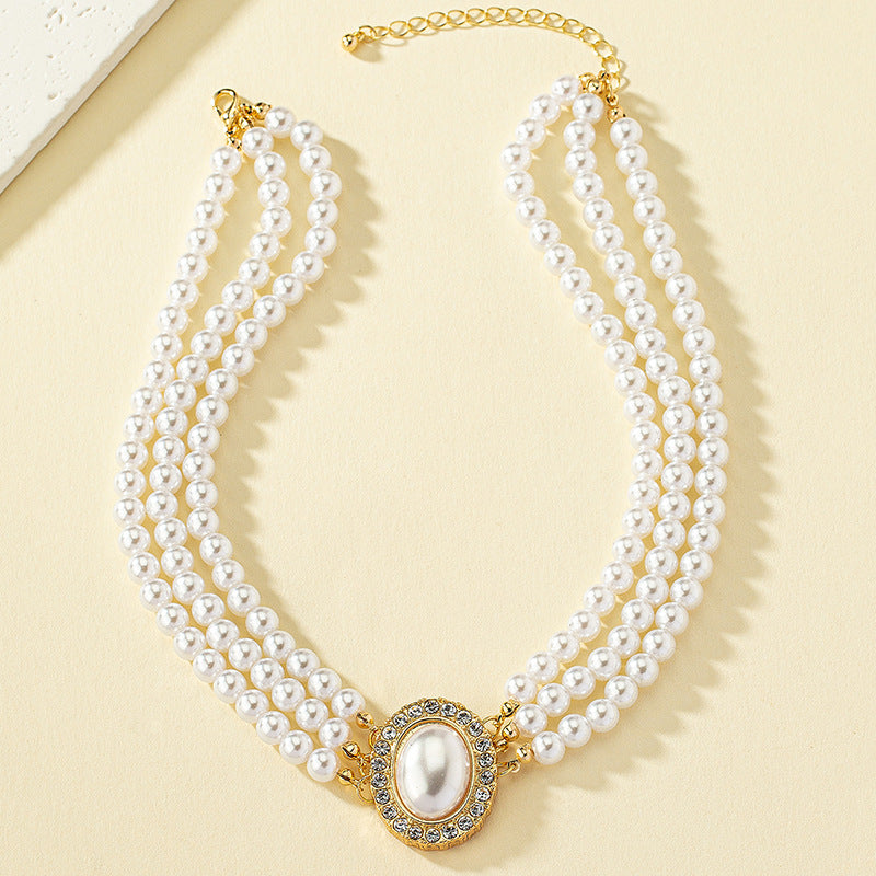 Women's Elegant Retro Pearl For Temperamental Minority Design Necklaces