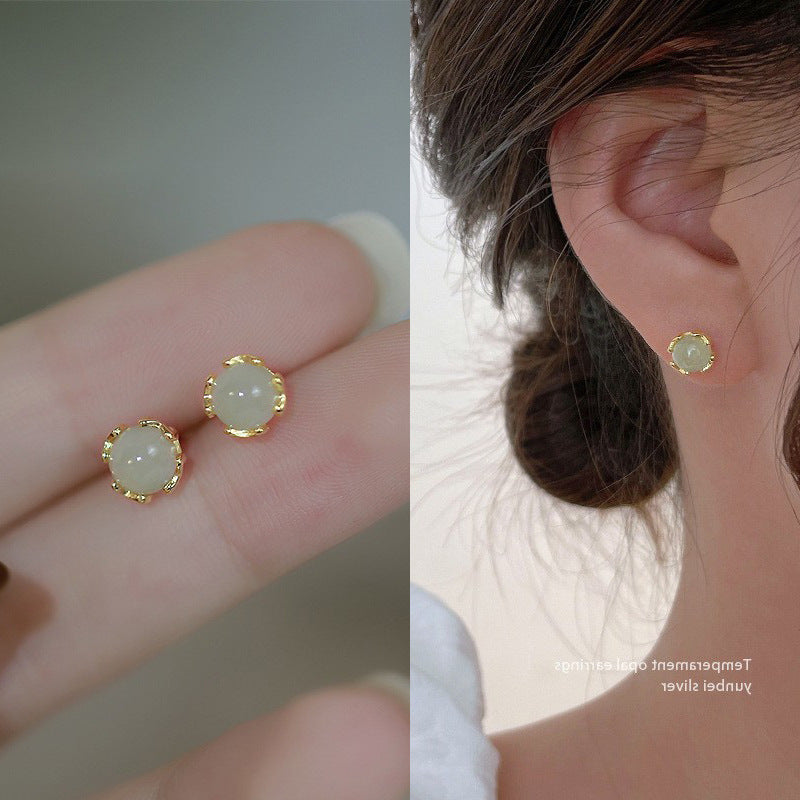 Jade Light Luxury High-grade Ear Clip Mosquito Earrings