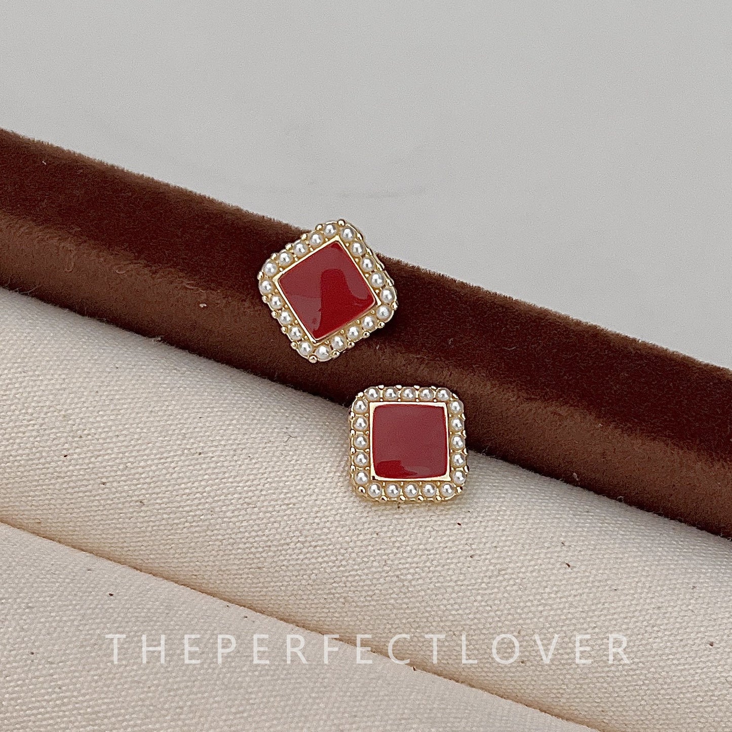 Women's Red Series Combination Elegant Geometric Enamel Craft High-grade Design Rings