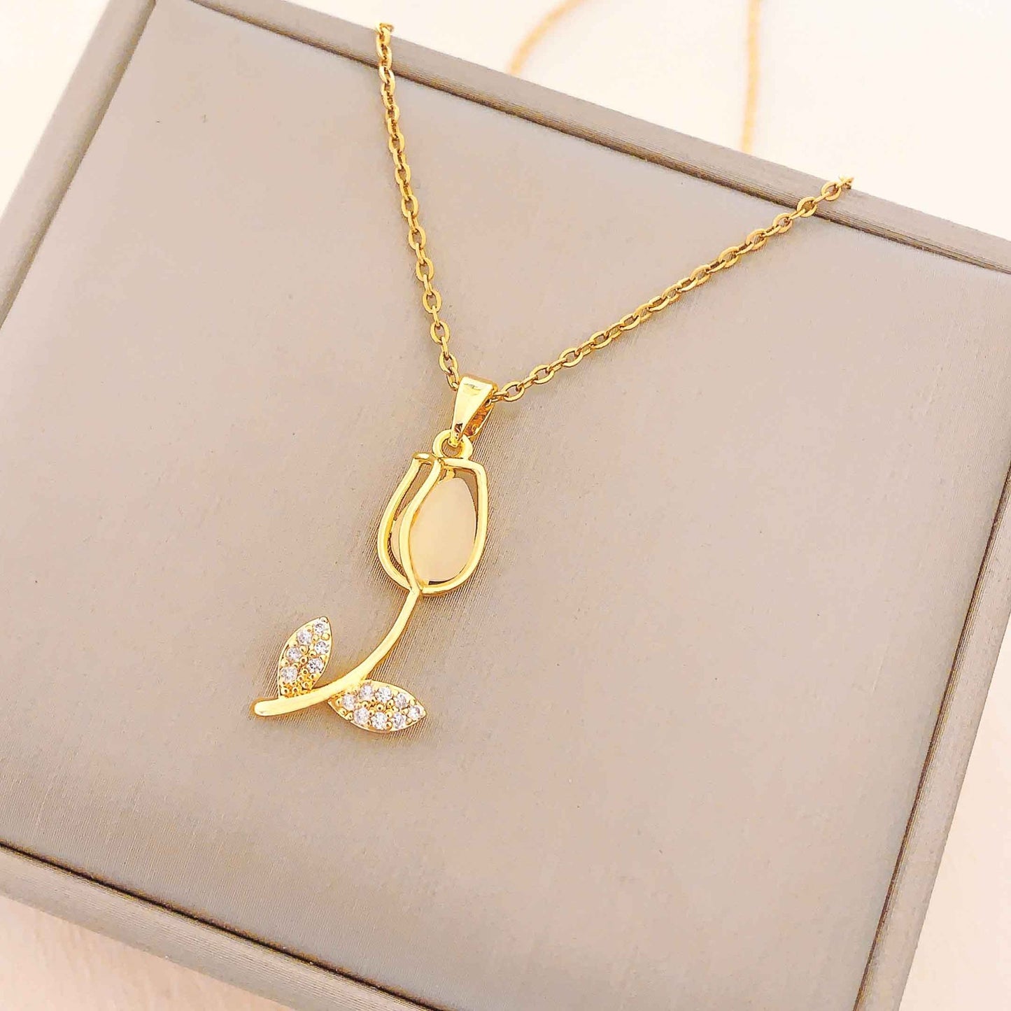 Women's Planet Titanium Steel Versatile High-grade Clavicle Necklace