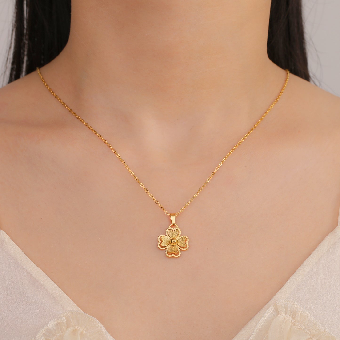 Heart-shaped Clover Alluvial Gold High-grade Clavicle Necklaces
