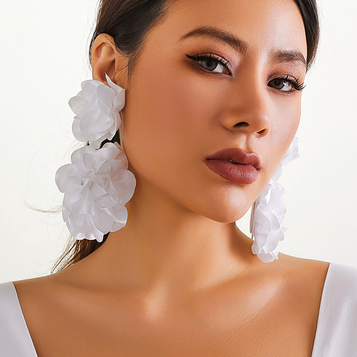 Women's Ornament Personalized Long Chain Flower Fashion Earrings
