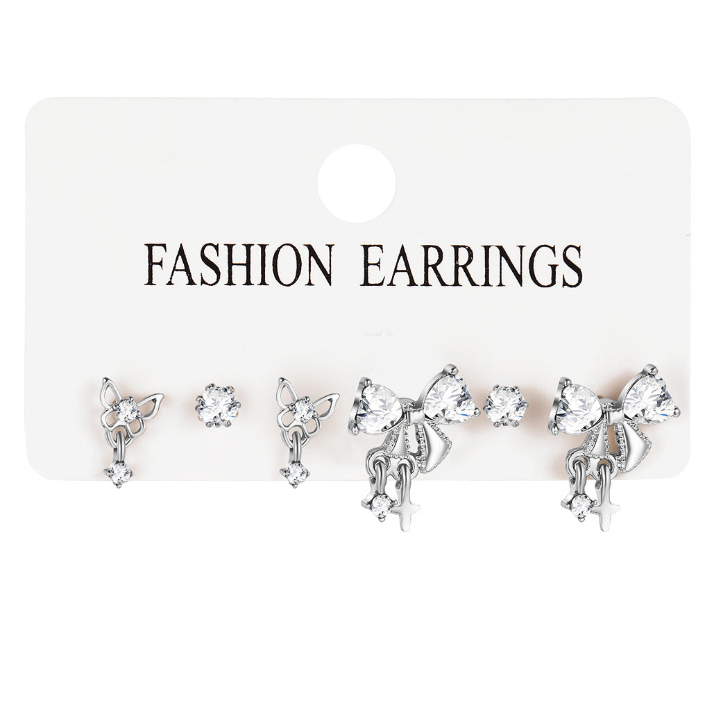 Women's Creative Dark Love Heart Niche Design Earrings