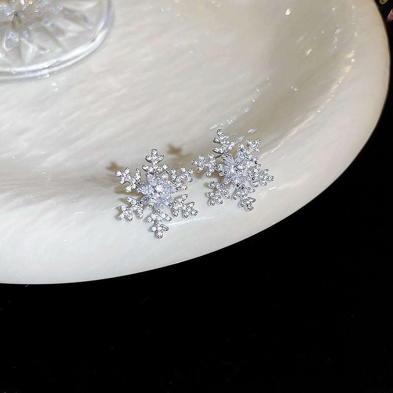 Zircon Snowflake Pearl Minority Fashion Temperament Necklaces