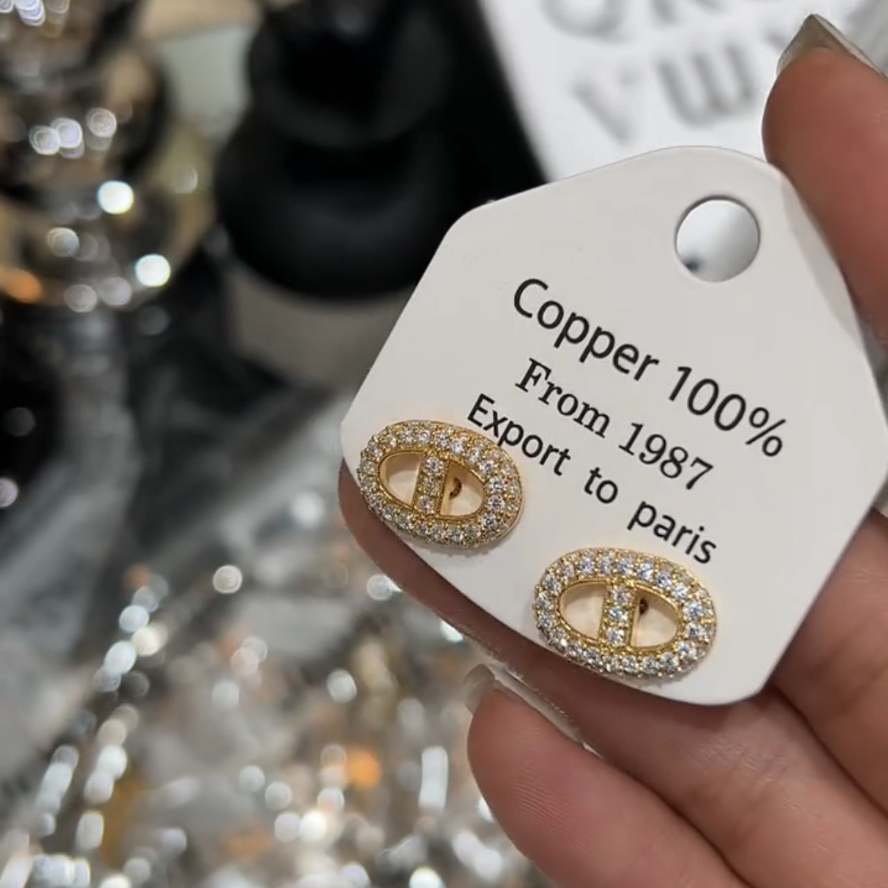 Women's Diamond Pig Nose High-grade Design Exquisite Small Earrings