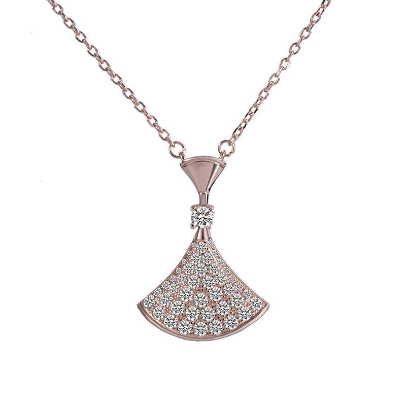 Women's Bao J High Quality V Gold Necklaces