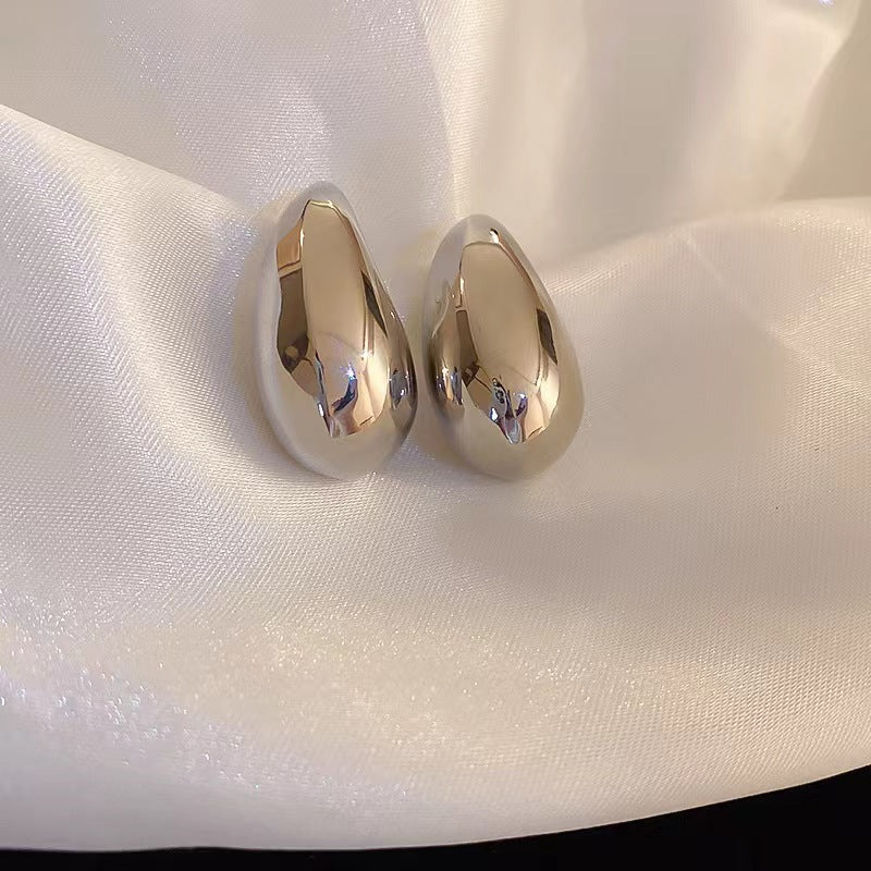 High Sense Water Drop Ear Cold Wind Little Earrings