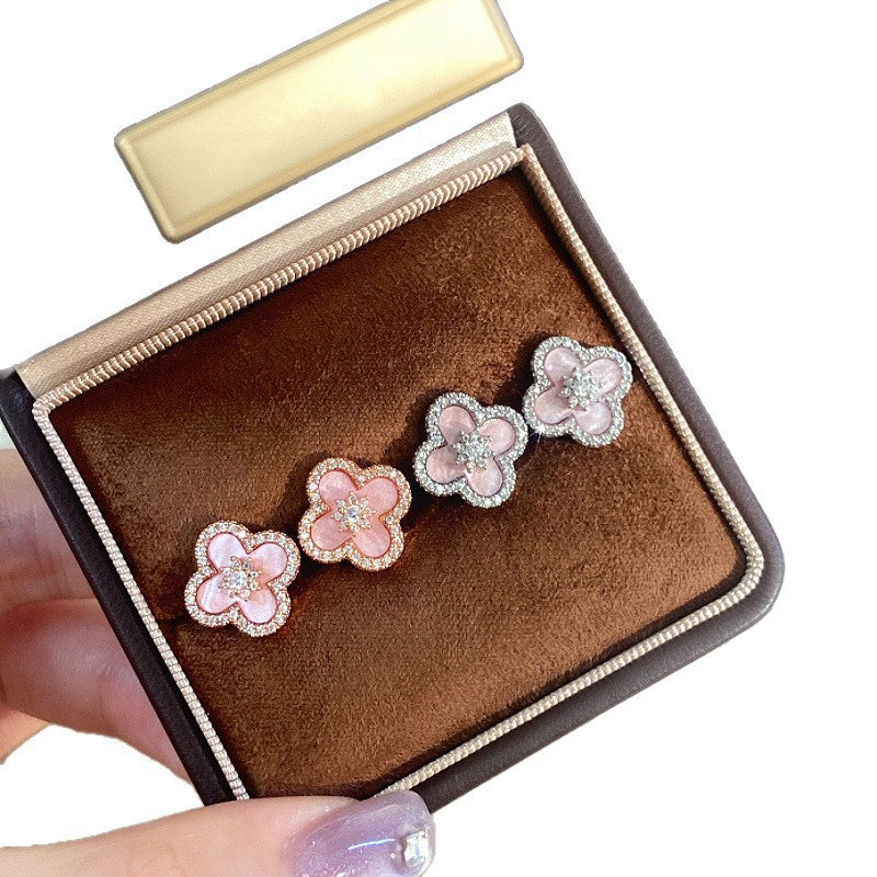Women's For Niche Design Light Luxury Classic Style Versatile Stud Earrings