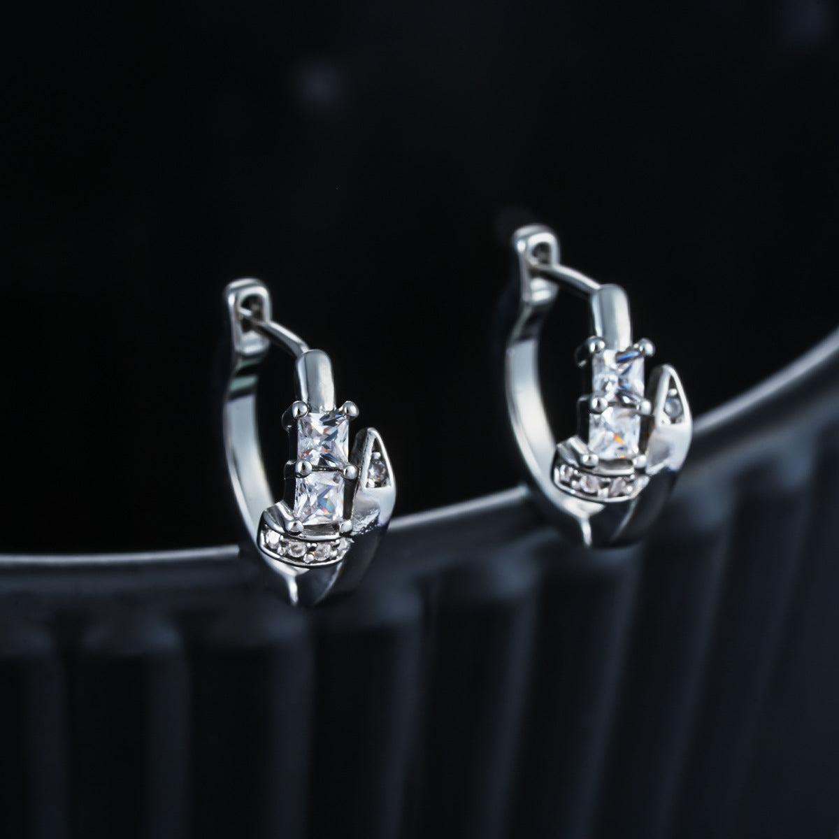Women's & Men's Square Zircon Super Flash Fashion Simple Versatile Handsome Earrings
