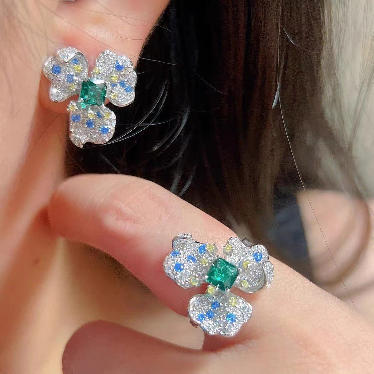 Flower Female Open Design Light Luxury Ring