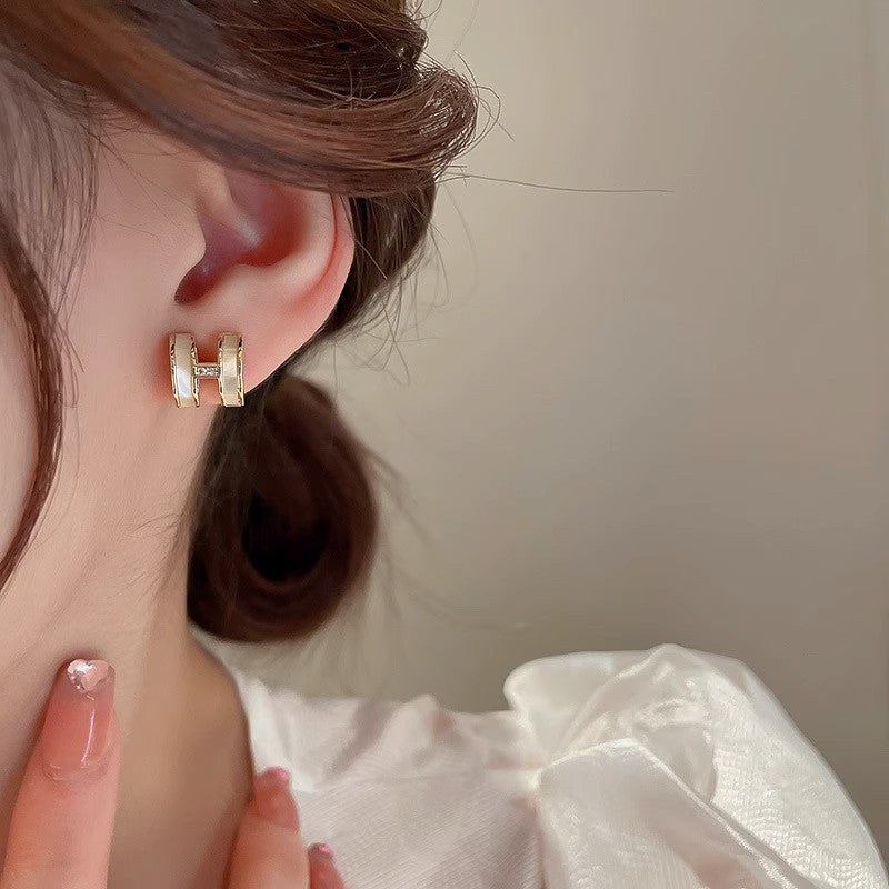 Women's High-grade Alphabet Letter Niche Design Light Earrings
