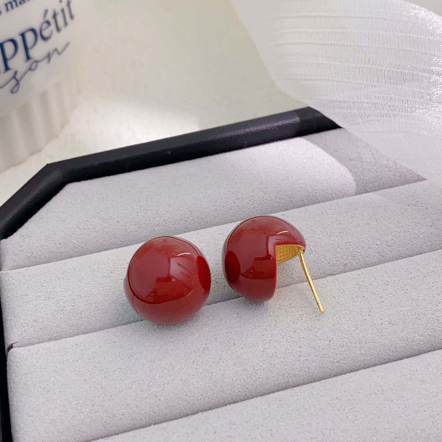 Women's French Retro Red Enamel Drip Glazed Earrings