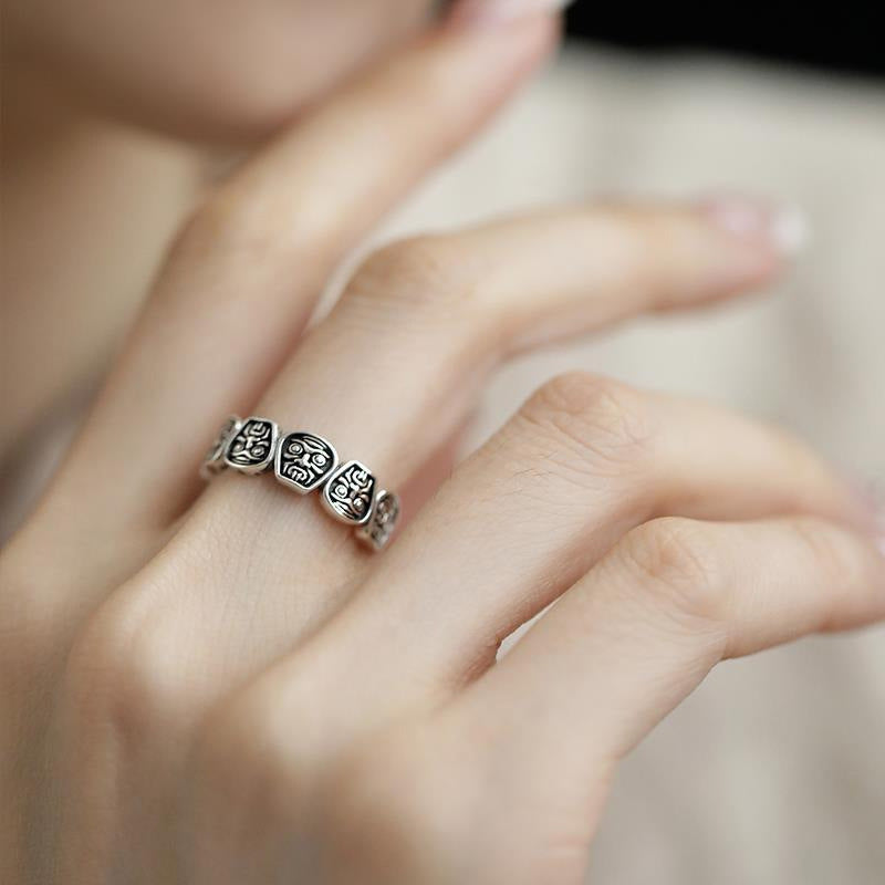 Women's Style Light Luxury Minority Design Six Rings