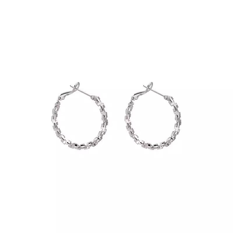 Round Ear Clip Light Luxury High-grade Exaggerated Face Rings