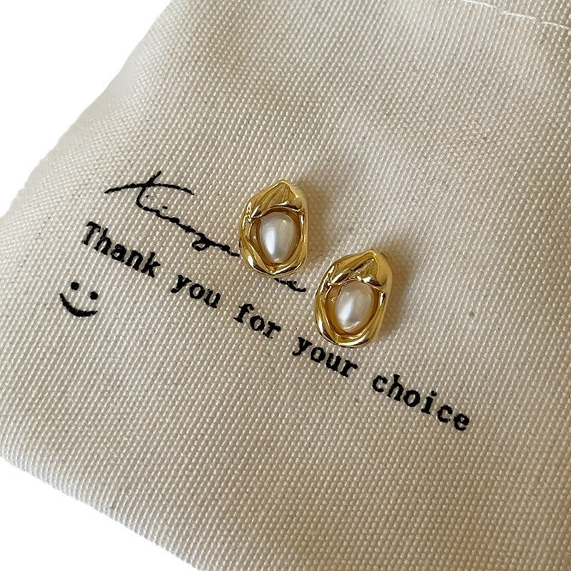 Women's Irregular Metal Pearl For Design Simple Personality Earrings