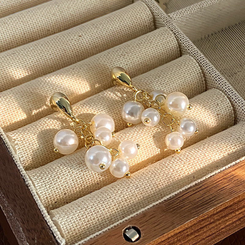 Women's Style Refined Simple High-grade Pearl Crystal Tassel Earrings