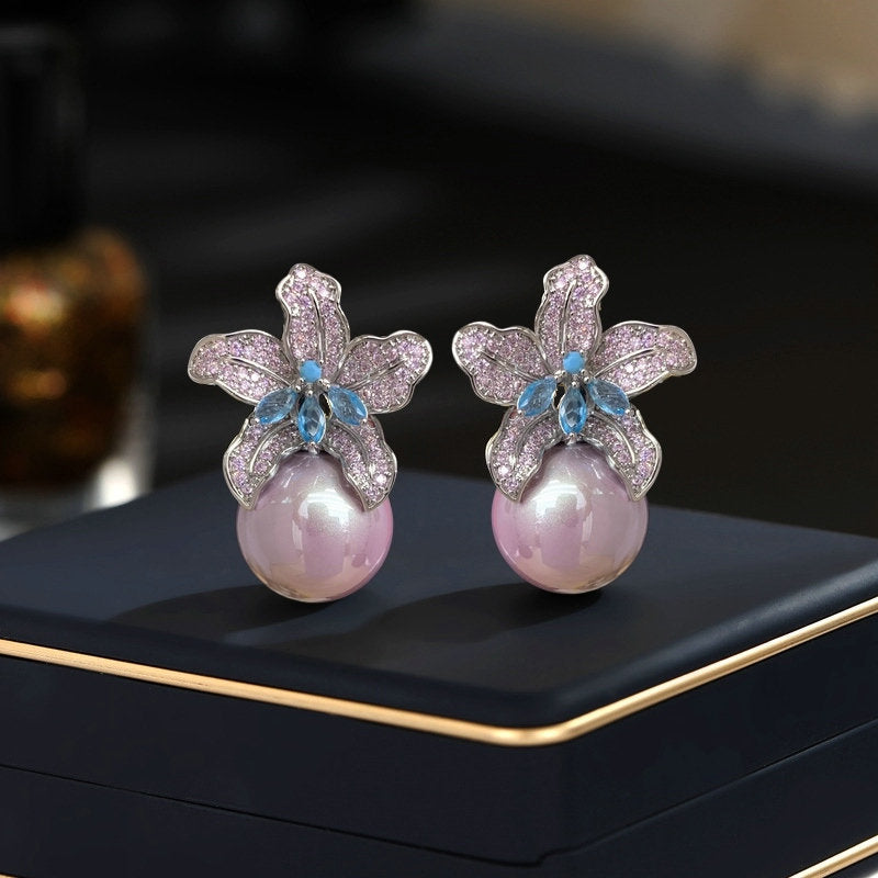 Women's Retro Exaggerated Fairy High-grade Light Luxury Elegant Graceful Lily Stud Earrings