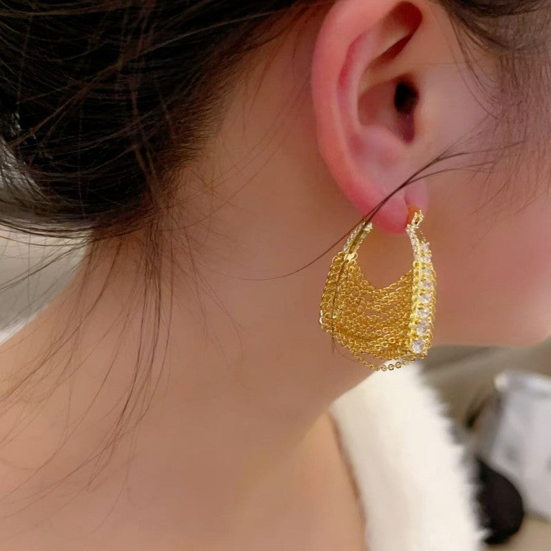 Style Bag Chain Tassel Clip High-grade Catwalk Fashion Elegant Light Ear Buckle