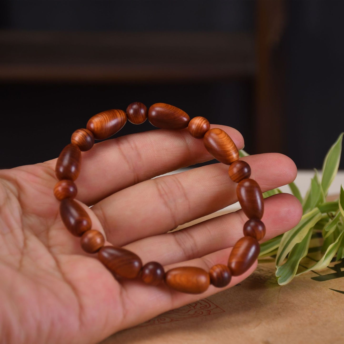 Women's & Men's Arborvitae Lightning Transparent Buddha Beads Live Studio Drainage Temple Bracelet