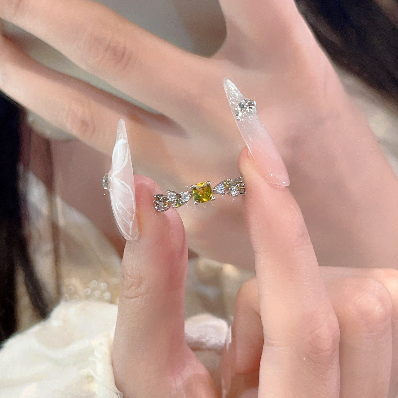 Olive Green Zircon Female Temperament Light Luxury Rings