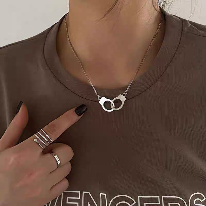 Women's Elegance French Classic Style Clavicle Chain Necklaces