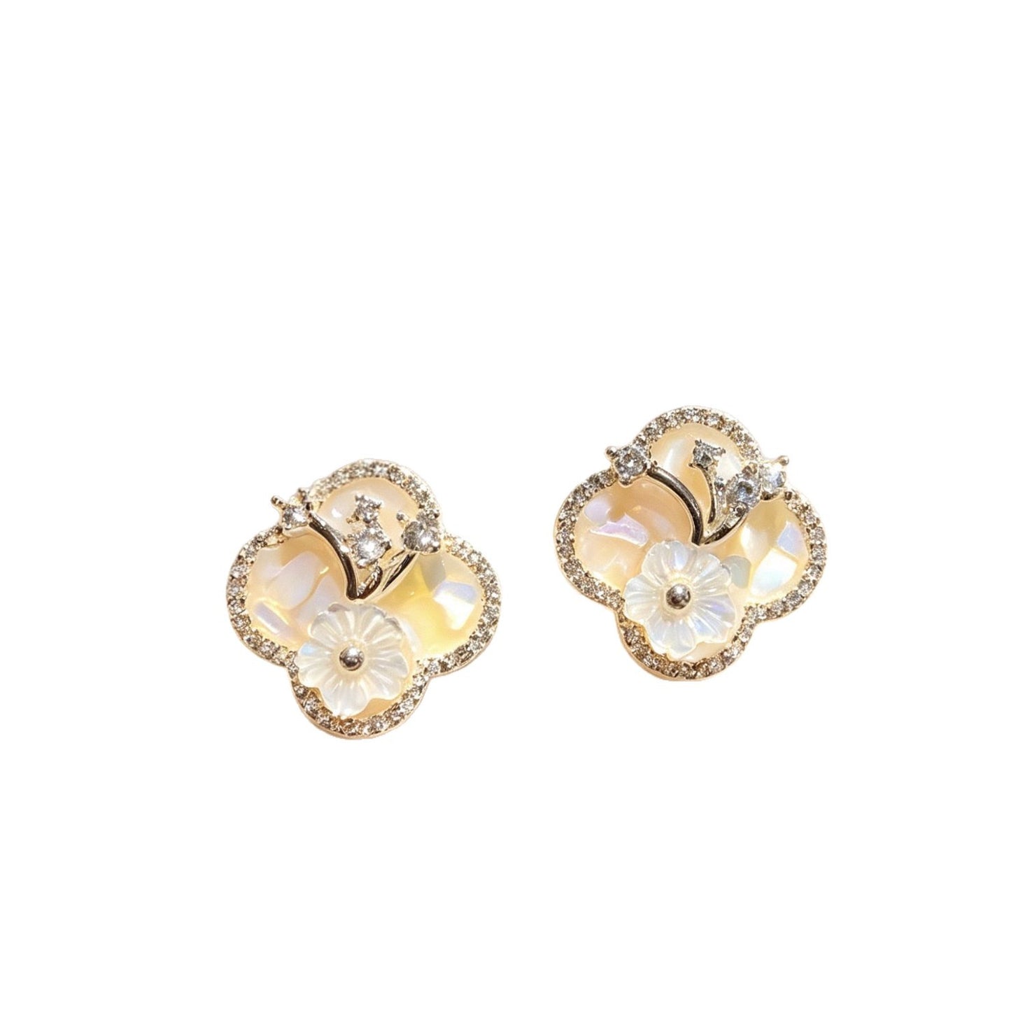 Women's Inlaid Natural Shell Light Luxury Sense Versatile Niche Stud Earrings