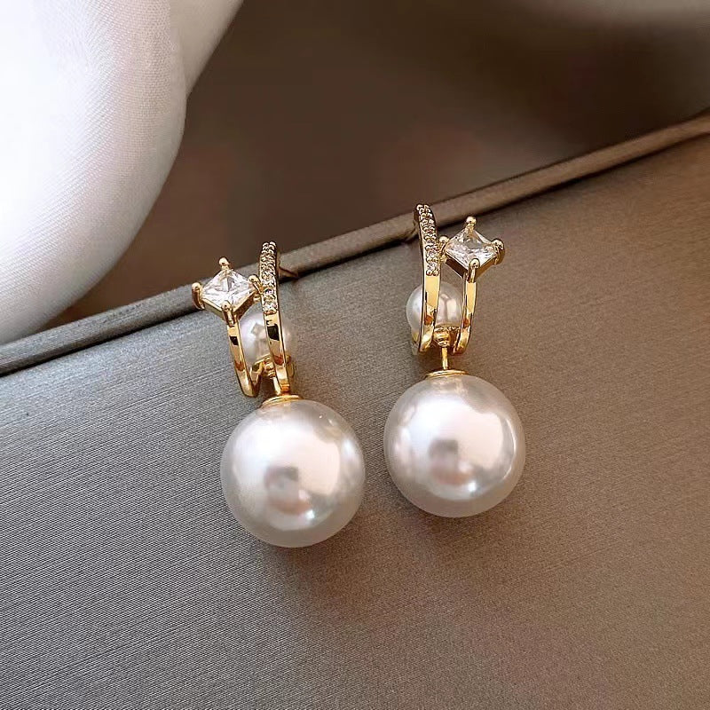 Women's Sier Needle Retro Geometric Metal Design Earrings