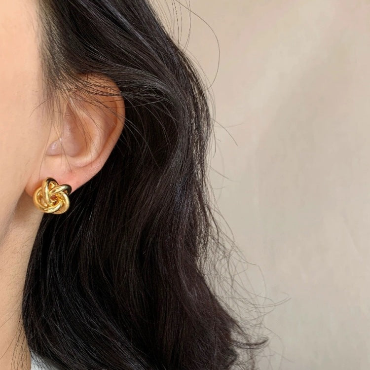 Twist Simple Design Minority Hollow Metal Earrings