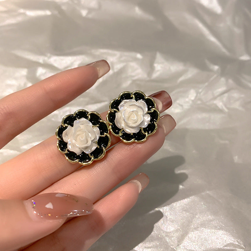 Women's Style Light Luxury Minority High-grade Bow Earrings