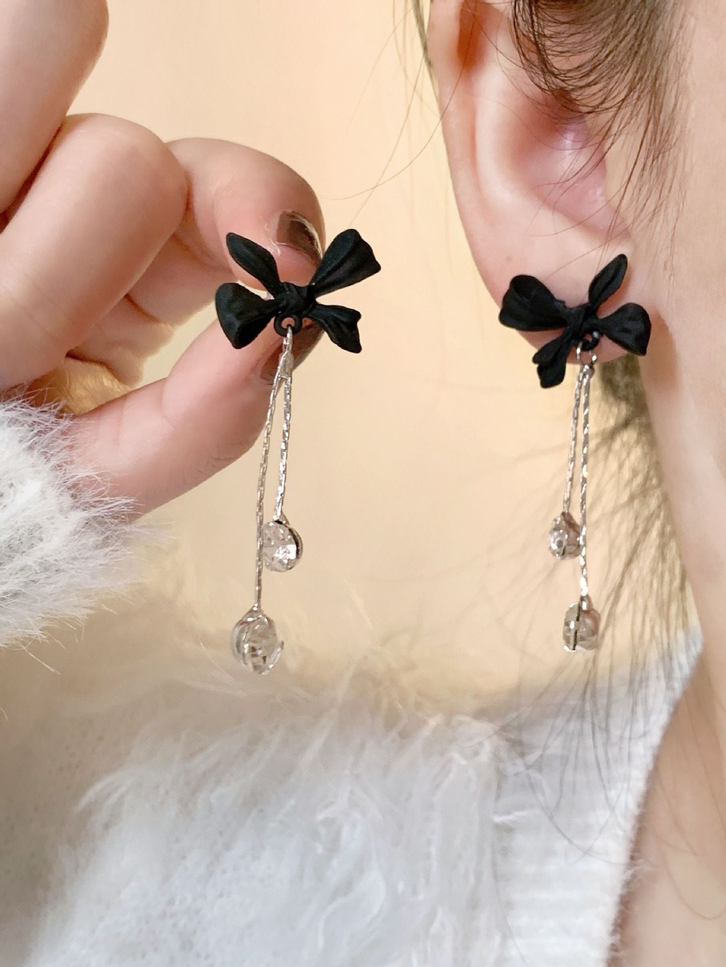 Light Luxury Minority Bow Pearl Graceful Long Earrings