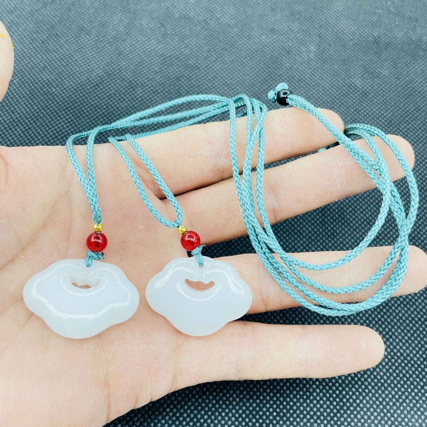 Lucky Peace Buckle Small Live Broadcast List Gift Necklaces