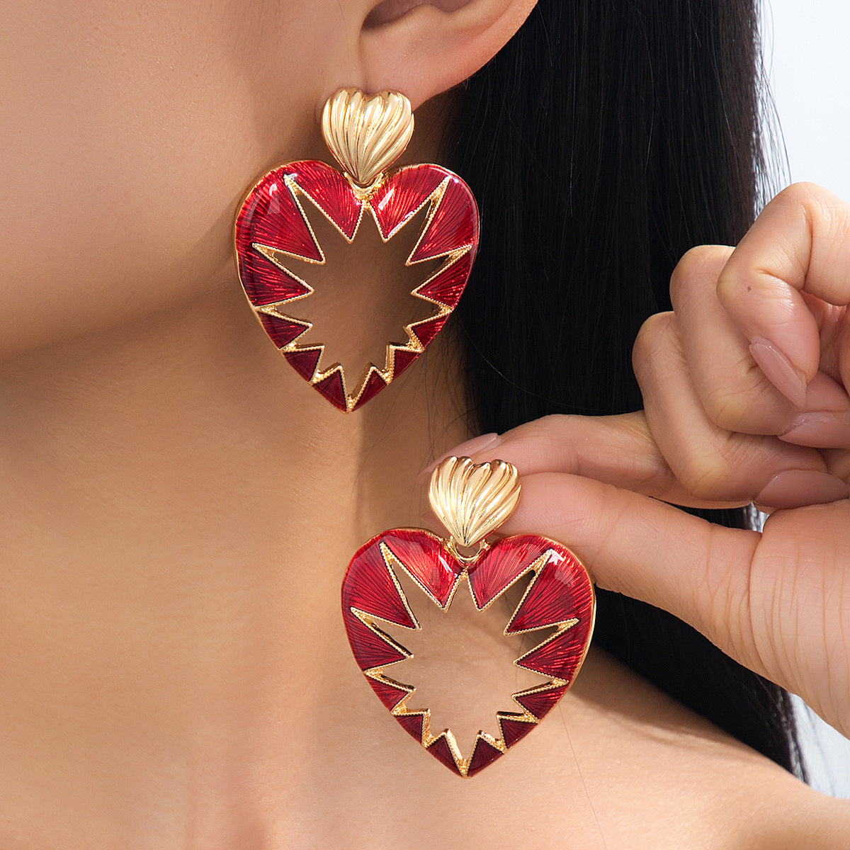 Women's Dripping Oil Love Heart Suitable For Street Party Valentine's Day Earrings