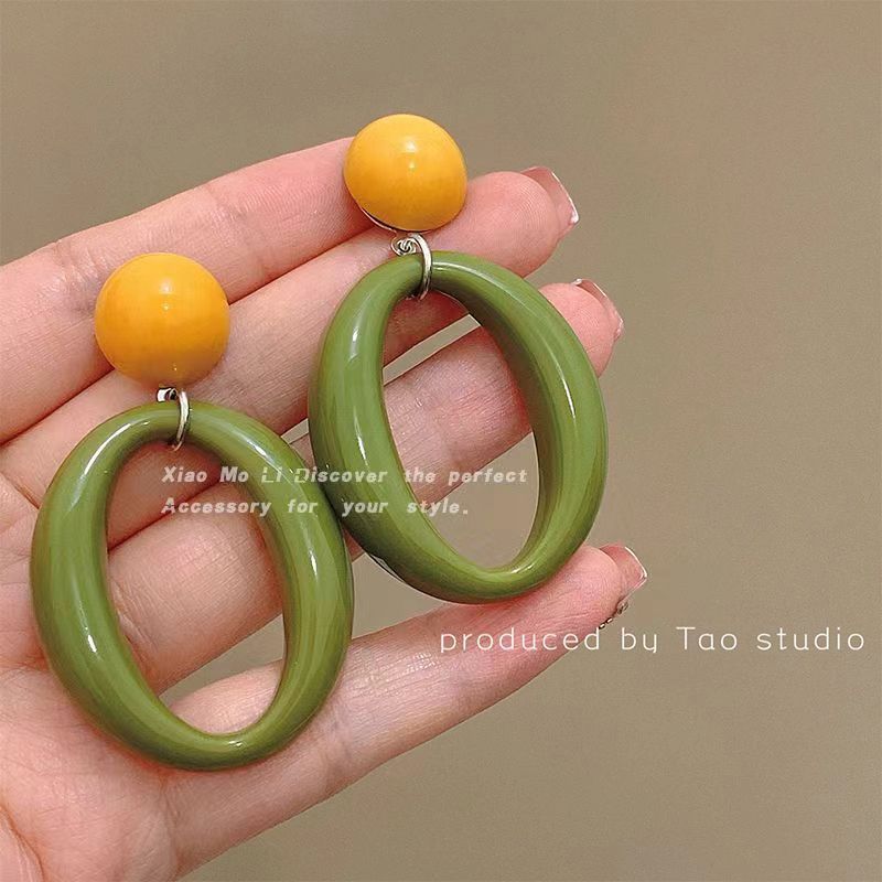 Retro Red Style Exaggerated Painless Fake Earrings