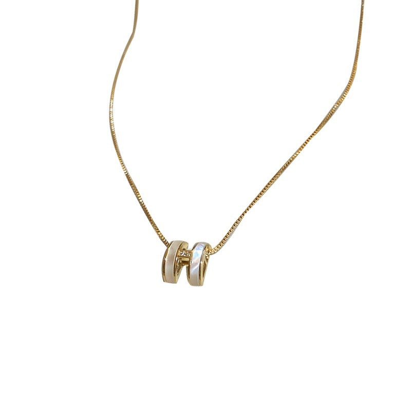 Women's Summer Fashion Cool Hot Simple Temperament Light Luxury Minority Necklace