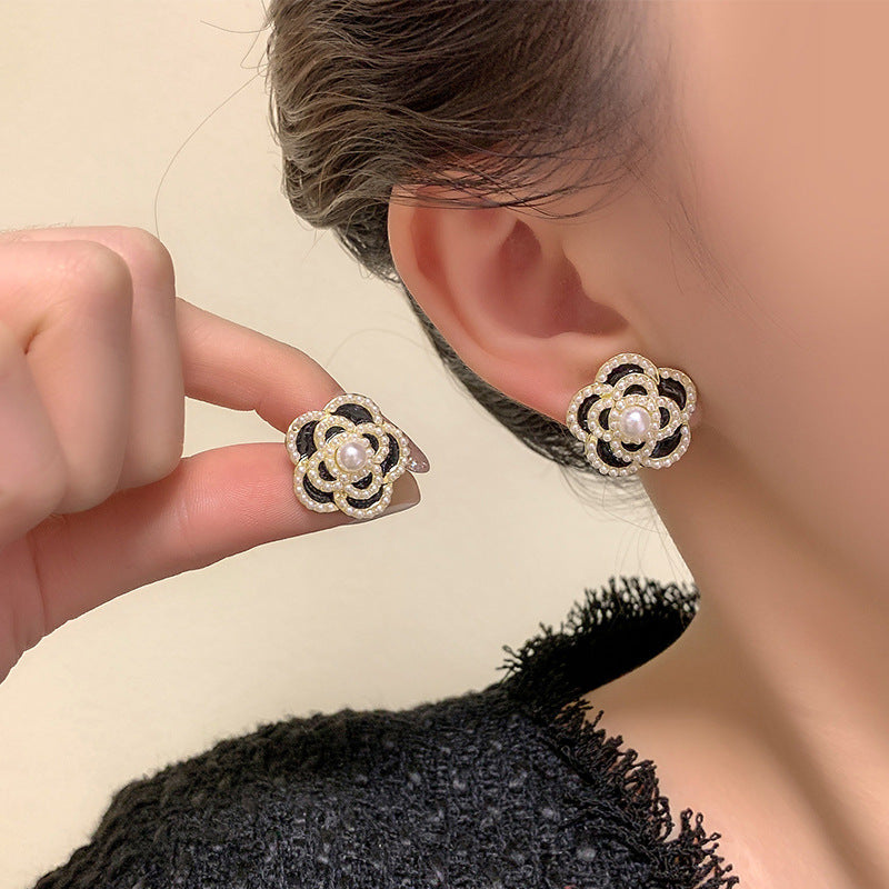 Women's Style Light Luxury Minority High-grade Bow Earrings