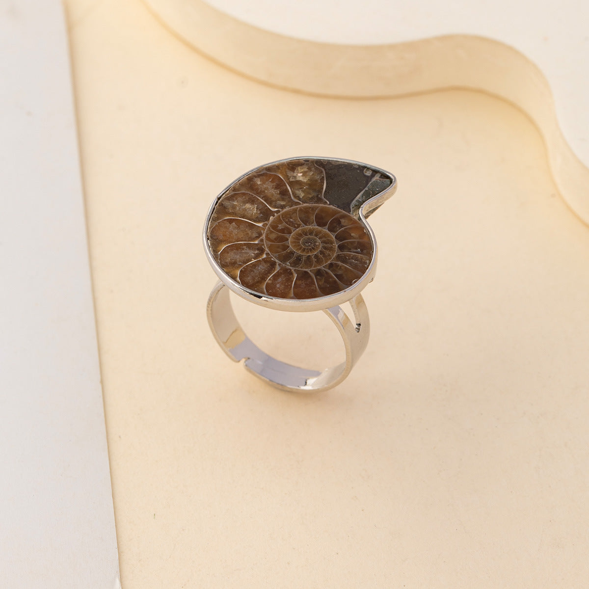 Conch Slice Copper Plated White Movable Ring