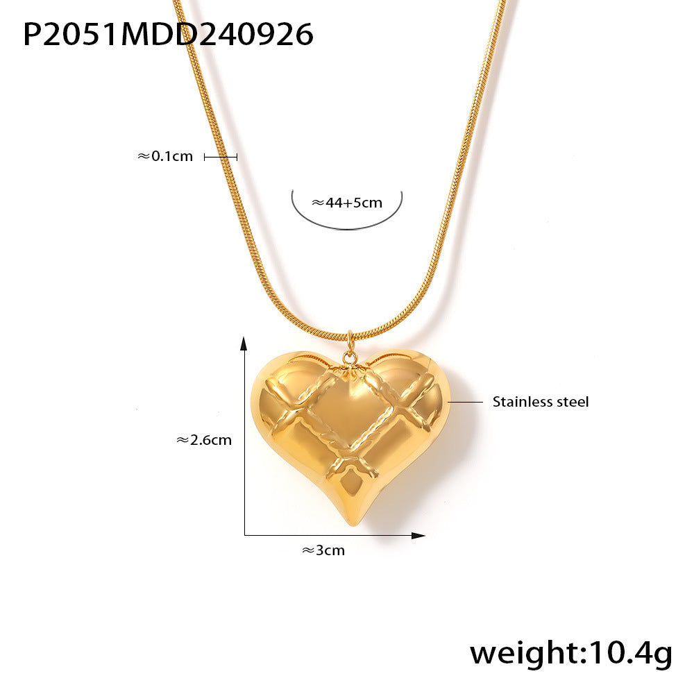Love Stainless Steel Vacuum Vapor Plating Gold Necklaces