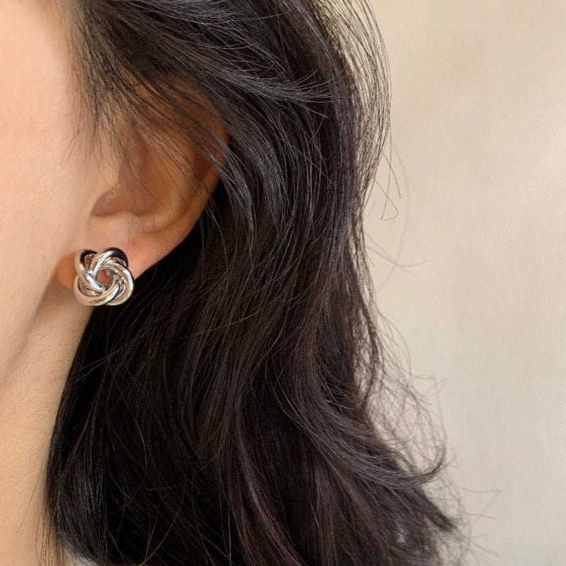 Twist Simple Design Minority Hollow Metal Earrings