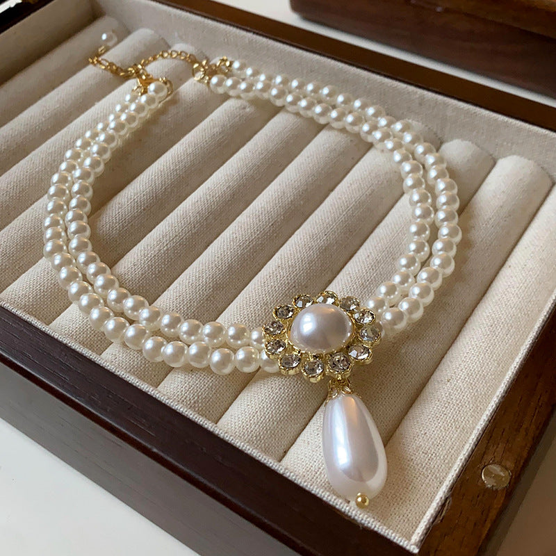 Women's Diamond Artificial Pearl Vintage Court Style Necklaces