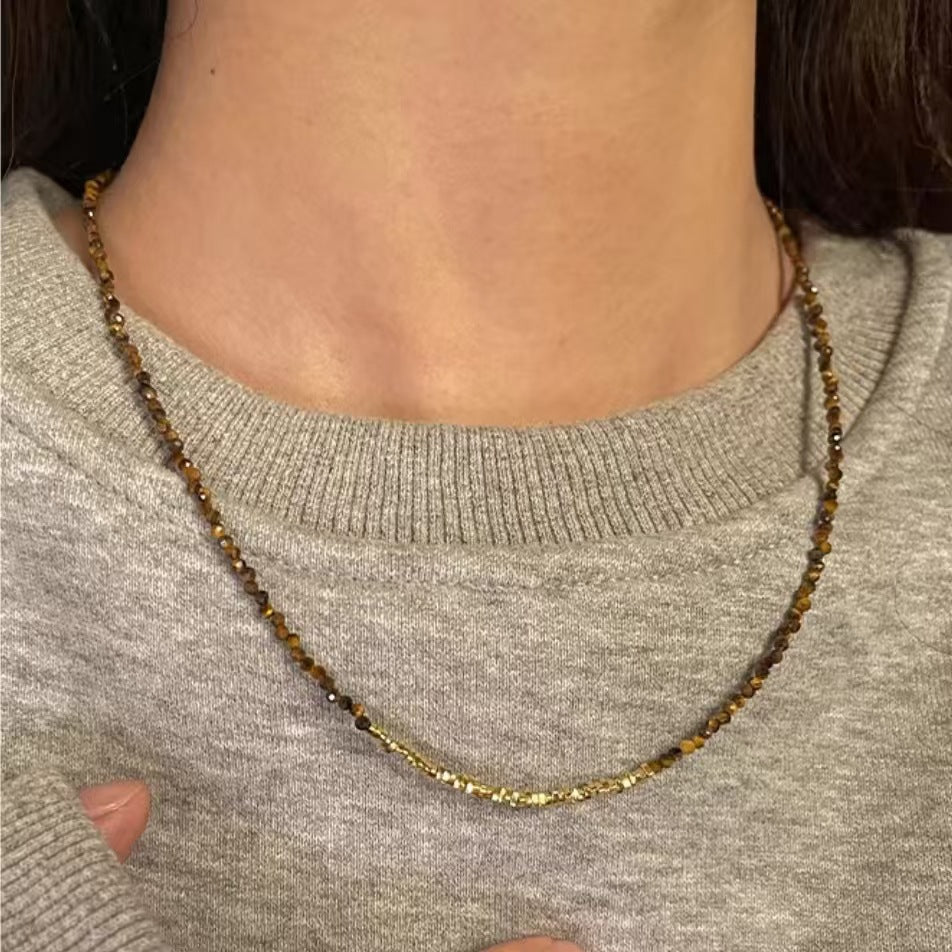 Strong Light Pearl Retro Affordable Luxury Minority Necklaces