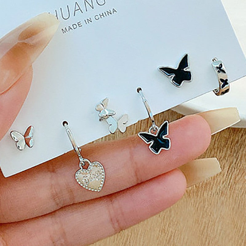 Women's Creative Dark Love Heart Niche Design Earrings