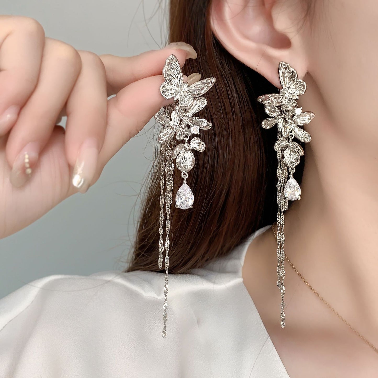 Women's Gold-plated High-grade Fresh Sweet Niche Butterfly Earrings