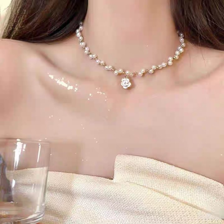 Women's Bow Pearl Tassel For Light Luxury Necklaces