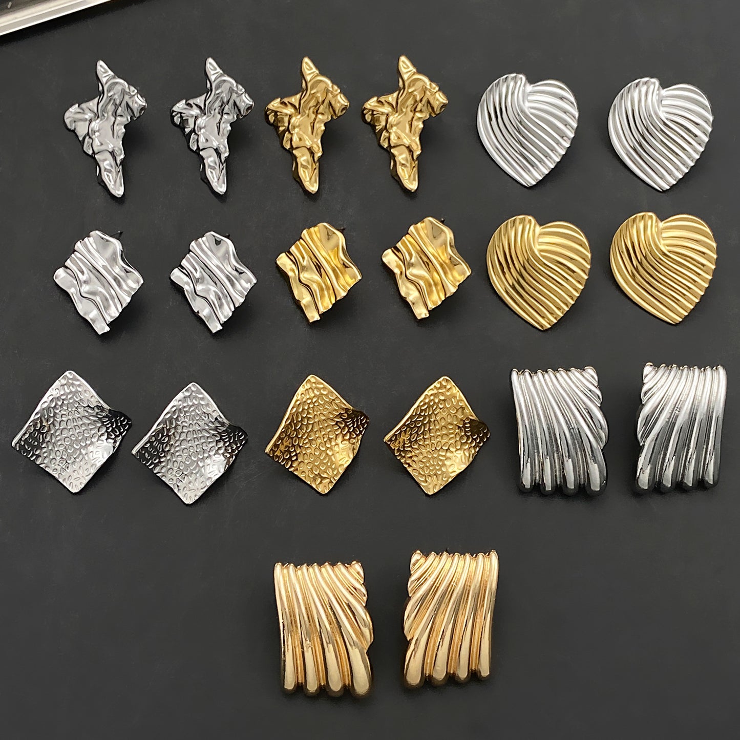 Women's Titanium Steel Pleated Geometric Irregular Round Rings