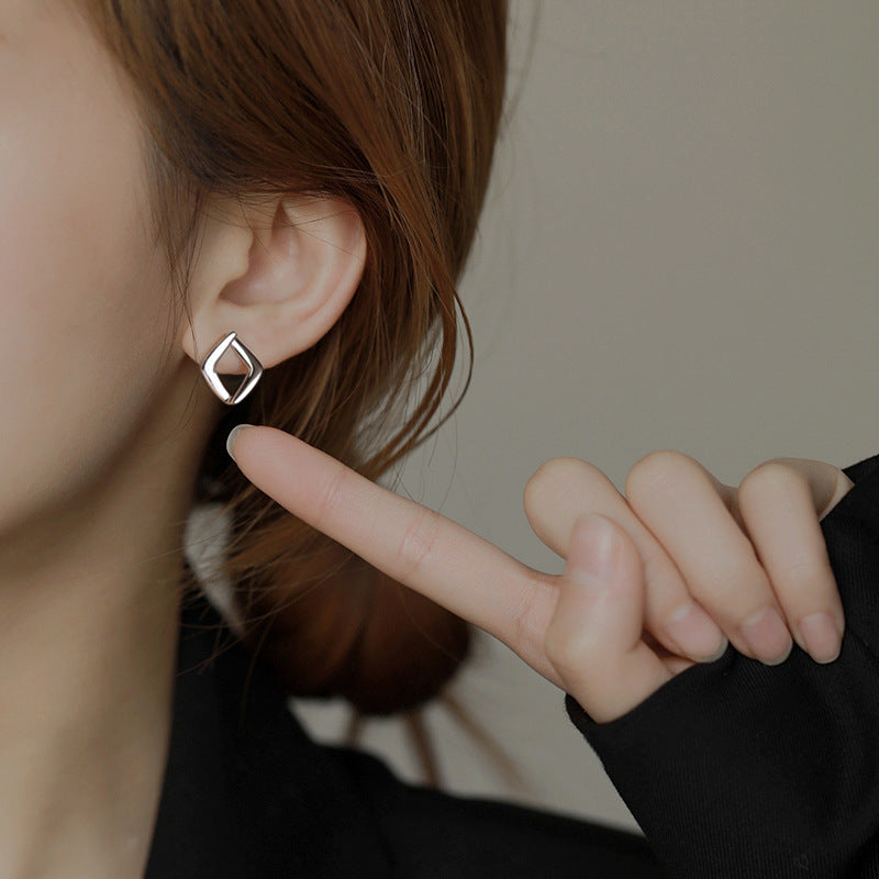 Women's Ear Niche Design Trendy Geometric Frosty Earrings