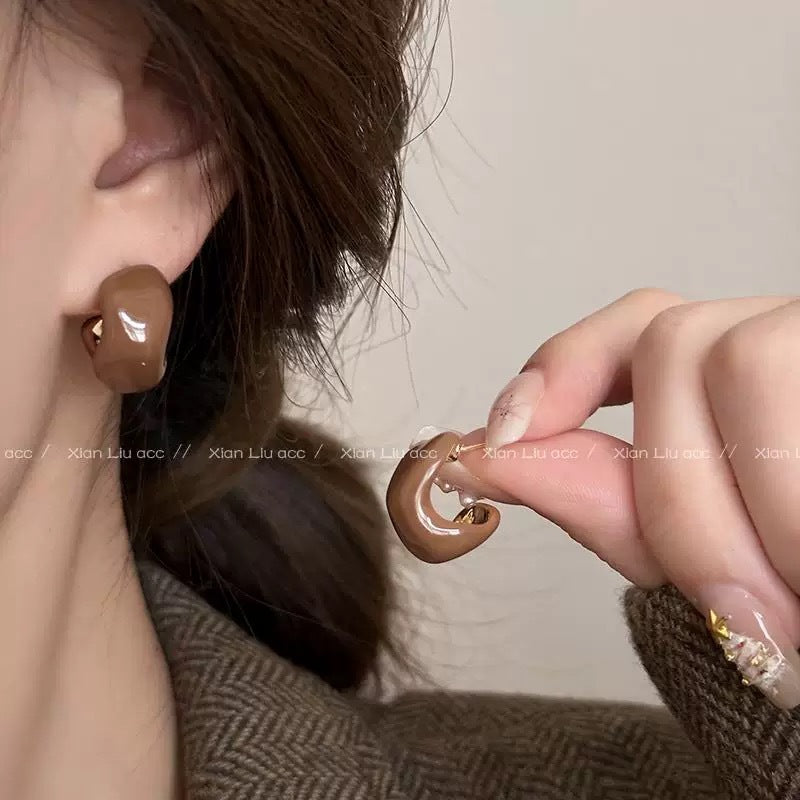 Women's Red Light Luxury High-grade Ear Niche Earrings