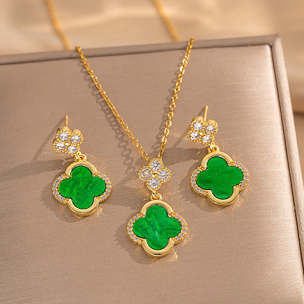 Steel Clover Suite Light Luxury Graceful Necklaces